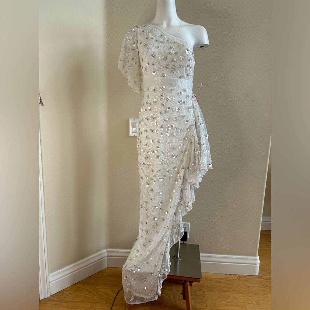 Mac Duggal NWT 4 One Shoulder Embellished High Low Asymmetric Gown White - Picture 5 of 13
